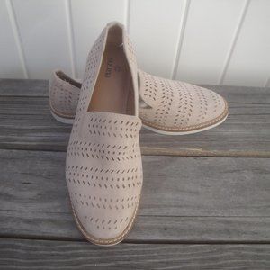 Susina Perforated Shoes Loafers Slip-On Size 7M